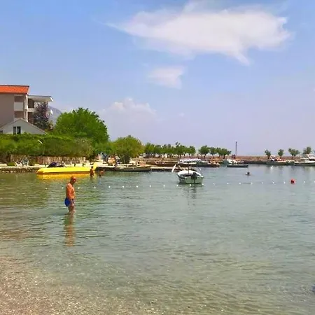 Double Bedroom No 16, First Row By The Sea, House Ana شقة *