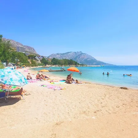 Apartman Double Bedroom No 16, First Row By The Sea, House Ana Duce