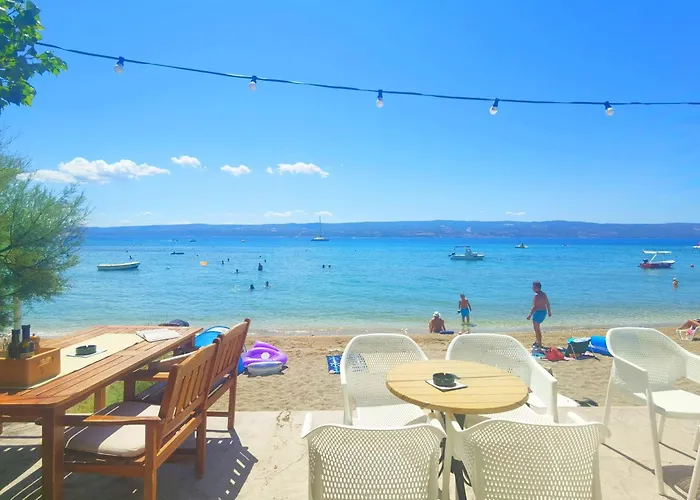 Double Bedroom No 16, First Row By The Sea, House Ana *